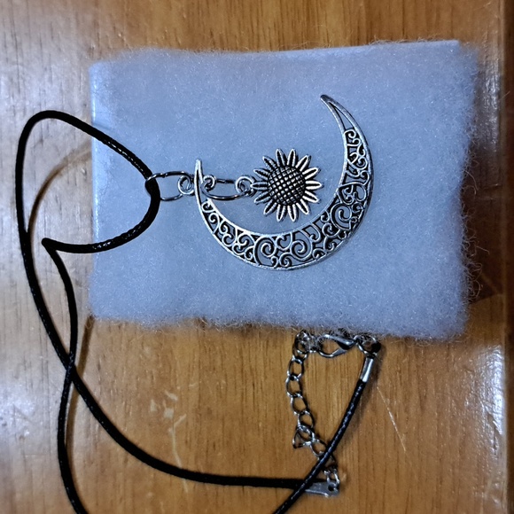 Crescent Moon Sunflower Necklace - Picture 4 of 5